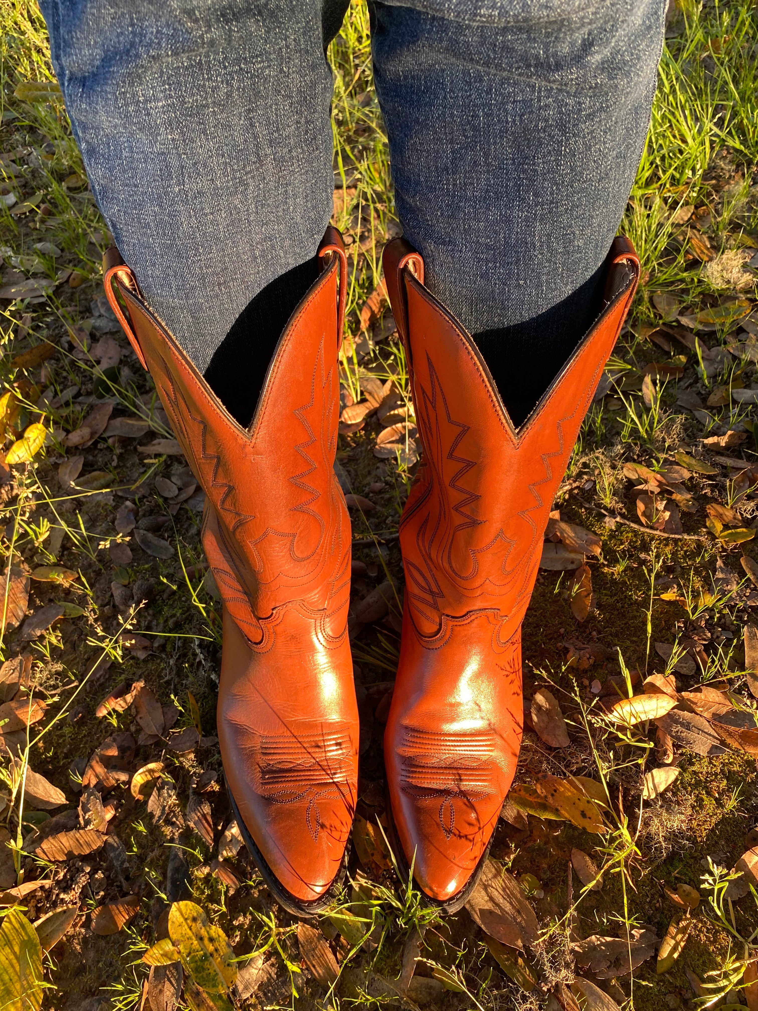 Fabulous Vintage Cowboy Boots  Refurbished Rare Color Men SZ 9.5 Women SZ 10.5