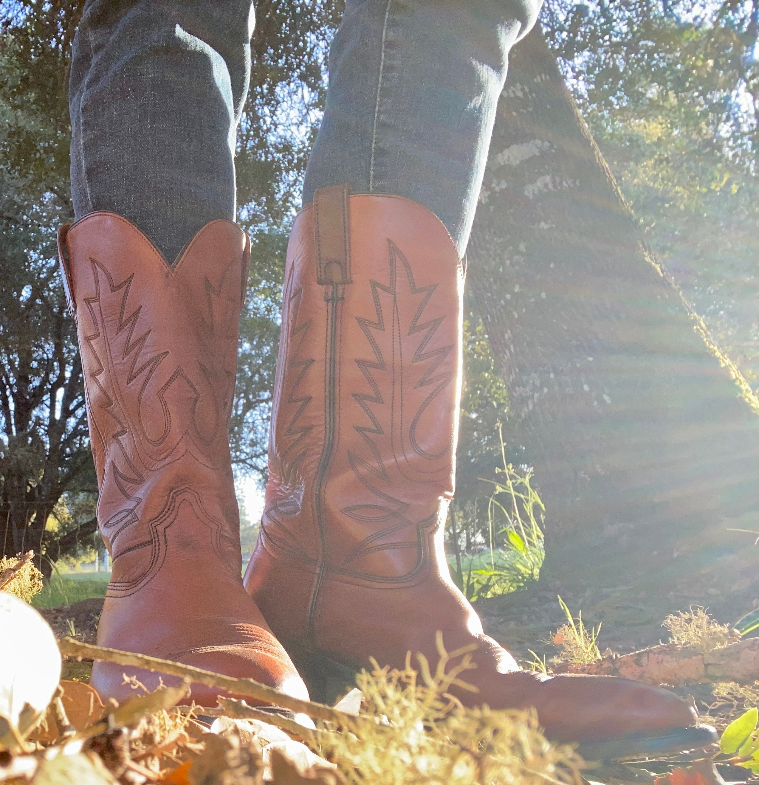 Fabulous Vintage Cowboy Boots  Refurbished Rare Color Men SZ 9.5 Women SZ 10.5